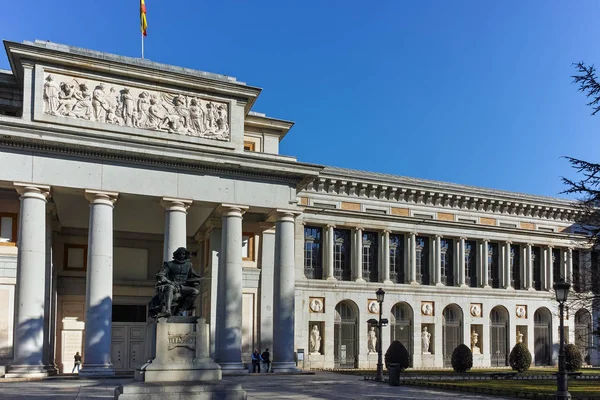 Madrid Spanyolország Január 2018 Ban Velazquez Szobor Előtt Múzeum Prado — Stock Fotó