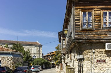 Nesebar, Bulgaristan - 12 Ağustos 2018: Tipik sokak eski kasaba Nessebar, Burgaz bölge, Bulgaristan