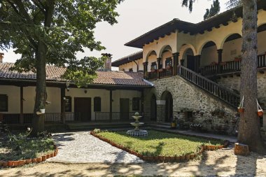 Maglizh Manastırı, Bulgaristan-5 Ağustos 2018: Ortaçağ Maglizh manastır Panoraması Saint Nicholas, Stara Zagora bölgesi, Bulgaristan