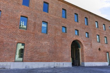 Madrid, İspanya - 23 Ocak 2018: Bina Conde Duque kültür merkezi Madrid şehir, İspanya