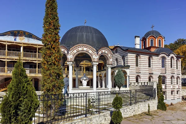 Gigintsy Manastırı, Bulgaristan - 7 Ekim 2018: Ortaçağ Çarnogorski (Gigintsy) Manastırı St. Kozma ve Damyan, Pernik Bölgesi, Bulgaristan