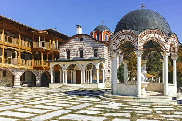Gigintsy Manastırı, Bulgaristan - 7 Ekim 2018: Ortaçağ Çarnogorski (Gigintsy) Manastırı St. Kozma ve Damyan, Pernik Bölgesi, Bulgaristan
