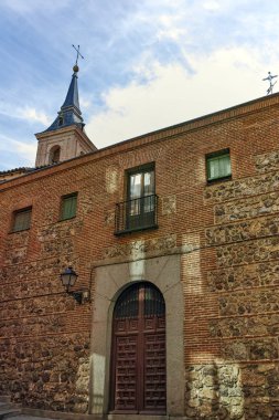 Madrid, İspanya - 23 Ocak 2018: Ortaçağ bina Church of San Nicolas şehir Madrid, İspanya