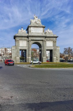 Madrid, İspanya - 23 Ocak 2018: görünüm Puerta de Toledo şehir Madrid, İspanya, Amazing