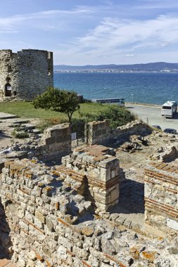 Nessebar, Bulgaristan - 12 Ağustos 2018: Harabeleri, antik kilise kutsal anne Eleusa kasaba Nessebar, Burgaz bölge, Bulgaristan