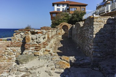 Nessebar, Bulgaristan - 12 Ağustos 2018: Harabeleri, antik kilise kutsal anne Eleusa kasaba Nessebar, Burgaz bölge, Bulgaristan