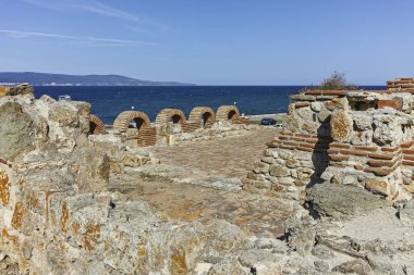 Nessebar, Bulgaristan - 12 Ağustos 2018: Harabeleri, antik kilise kutsal anne Eleusa kasaba Nessebar, Burgaz bölge, Bulgaristan