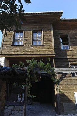 Nessebar, Bulgaristan - 12 Ağustos 2018: Tipik sokak eski kasaba Nessebar, Burgaz bölge, Bulgaristan