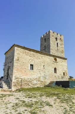Nea Fokea kasabasında Bizans Kulesi, Kassandra, Chalkidiki, Orta Makedonya, Yunanistan
