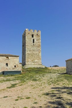 Nea Fokea kasabasında Bizans Kulesi, Kassandra, Chalkidiki, Orta Makedonya, Yunanistan