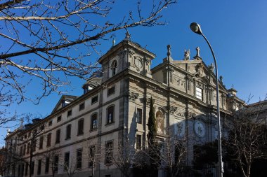 Madrid, İspanya - 24 Ocak 2018: Şaşırtıcı sabah görünümü, bucak, Santa Barbara şehir Madrid, İspanya