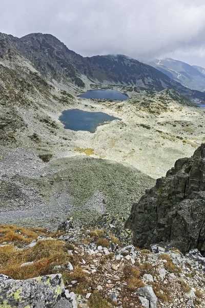 Nevoeiro sobre lagos Musalenski, montanha Rila, Bulgária — Fotografia de Stock