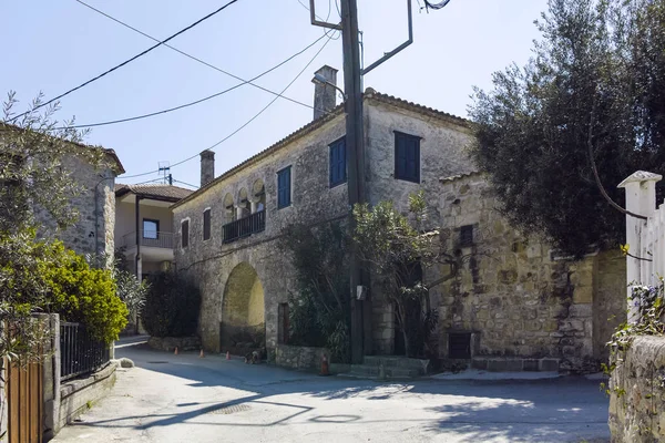 アフィトスの町の古い家や通り, チャルキディキ, ギリシャ — ストック写真