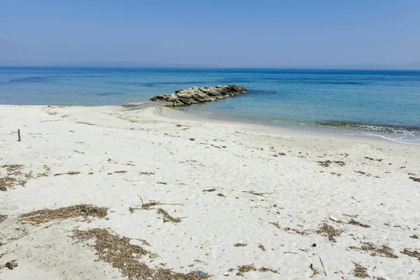 Panoraamanäkymät Kallithean rannalle, Chalkidiki, Gree — kuvapankkivalokuva