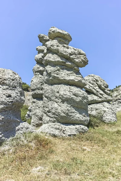 Σχηματισμός βράχων οι πέτρινες κούκλες της Kuklica, Δημοκρατία της Μακεδονίας — Φωτογραφία Αρχείου