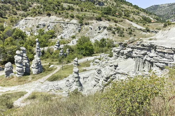 Formarea pietrelor Păpușile de piatră din Kuklica, Republica Macedonia — Fotografie, imagine de stoc