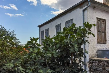 Xanthi eski kasabasında sokak ve eski ev, Yunanistan