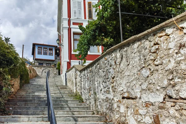 ギリシャ、ザンティの旧市街の通りと古い家 — ストック写真