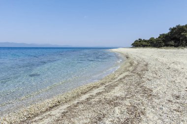 Kassandra Yarımadası'ndaki Lagün Plajı, Chalkidiki, Yunanistan