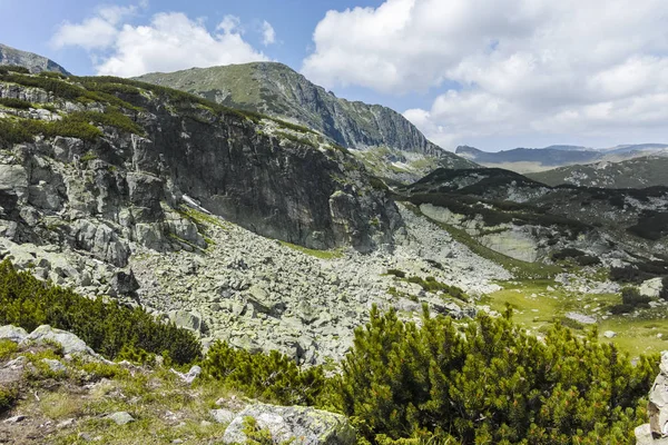 Trilha de Malyovitsa cabana para Scary Lake, Rila Mountain, Bulgari — Fotografia de Stock