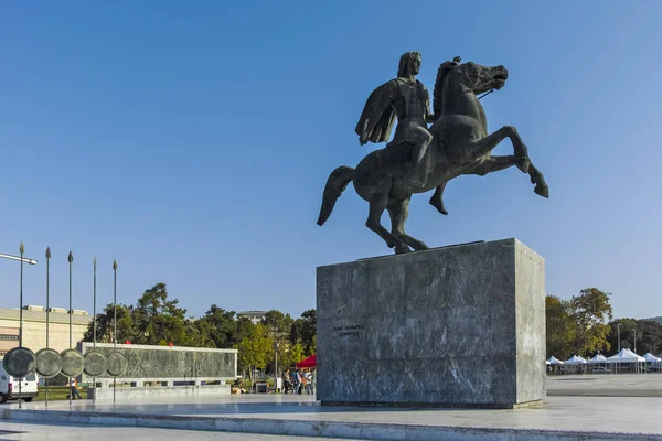 Yunanistan 'ın Selanik kentindeki Büyük İskender Anıtı — Stok fotoğraf