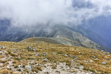 Musala zirvesinden panoramik manzara, Rila dağı, Bulgaristan