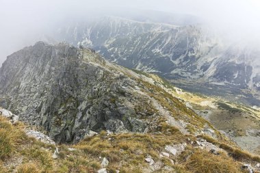 Musala zirvesinden panoramik manzara, Rila dağı, Bulgaristan