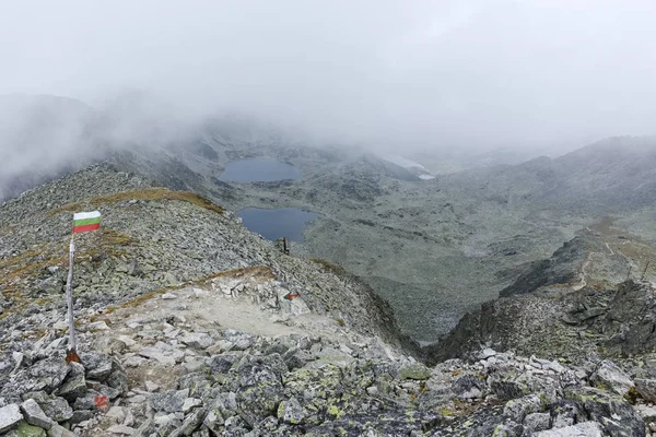 Wanderweg zur Besteigung des Musala-Gipfels, des Rila-Gebirges, Bulgariens — Stockfoto