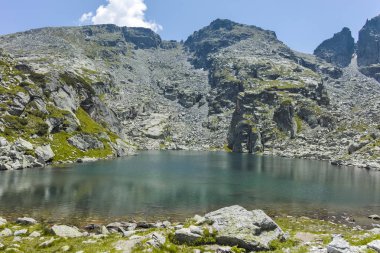 Korkunç (Strashnoto) Göl ve Kupens tepeleri, Rila Dağı, Bulgari