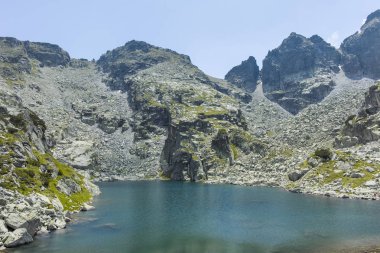 Korkunç (Strashnoto) Göl ve Kupens tepeleri, Rila Dağı, Bulgari