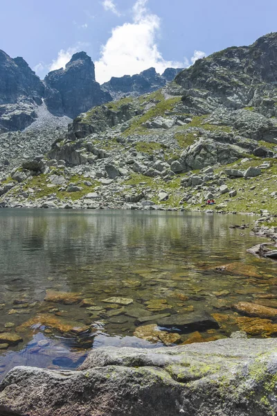 Scary (Strashnoto) Lake And Kupens peaks, Rila Mountain, Bulgari — Stok Foto