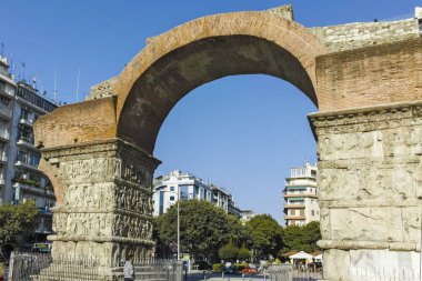 Yunanistan 'ın Selanik kentinde bulunan Galerius Roma Kemeri