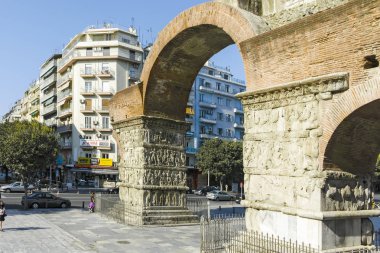 Yunanistan 'ın Selanik kentinde bulunan Galerius Roma Kemeri