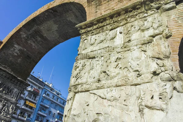 Römischer Galeriusbogen in der Stadt Thessaloniki, Griechenland — Stockfoto