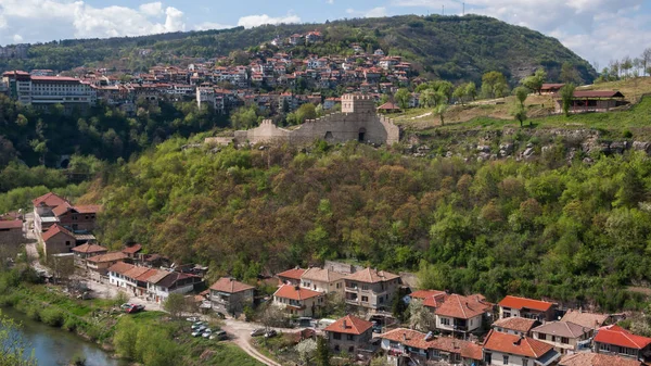 Ruinen der mittelalterlichen Festung Zarevets, Veliko tarnovo, Bulgarien — Stockfoto