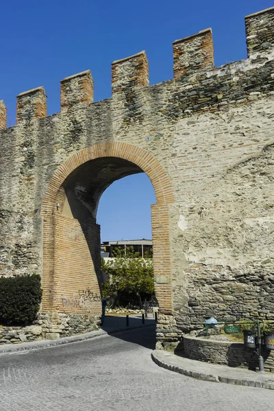 Forntida befästning i staden Thessaloniki, Grekland — Stockfoto