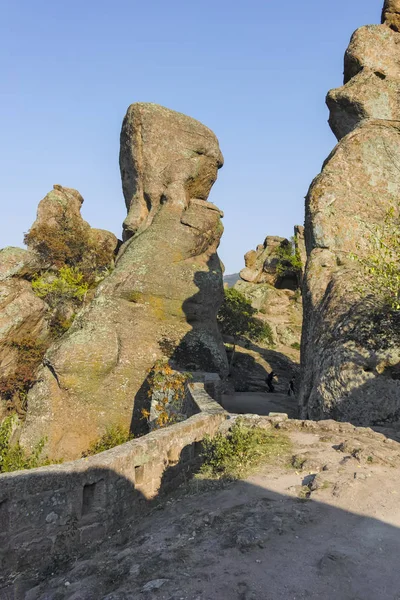 불가리아의 벨로 그 마크 바위로 이루어진 암석 층 — 스톡 사진