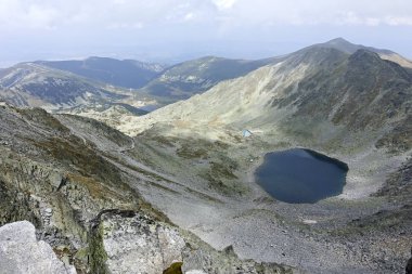 Musala zirvesi yakınlarındaki Panorama, Rila dağı, Bulgaristan
