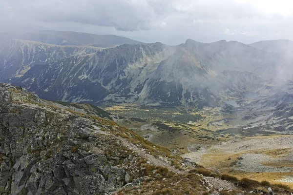 Panorama bij Musala peak, Rila mountain, Bulgarije — Stockfoto