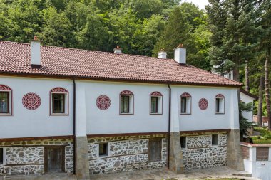 Bulgaristan 'ın başkenti Sofya' daki Lyulin Dağı 'ndaki Kutsal Üçlü Manastırı' na adanmış Ortodoks Divotino Manastırı