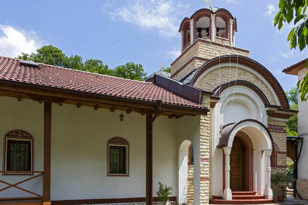 Monasterio Ortodoxo Divotino Dedicado Santísima Trinidad Montaña Lyulin Región Ciudad —  Fotos de Stock