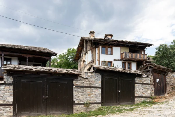 Pueblo Kovachevitsa Con Casas Auténticas Del Siglo Xix Región Blagoevgrad — Foto de Stock