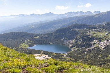 The Lower Lake, Rila Mountain, The Seven Rila Lakes, Bulgaristan 'ın panoramik manzarası