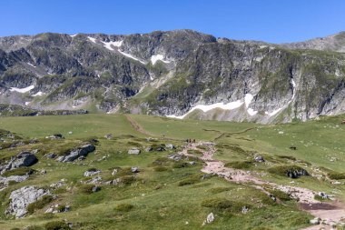 Bulgaristan 'ın Yedi Rila Gölü yakınlarındaki Rila Mountan' ın inanılmaz manzarası