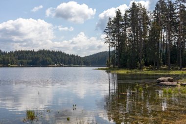 Shiroka polyana (Geniş çayır) Reservoir, Pazardzhik Bölgesi, Bulgaristan