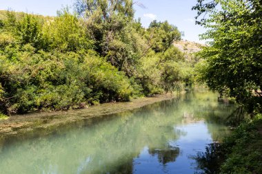 Bulgaristan 'ın Altın Panega Nehri boyunca Iskar Panega Geopark' ın hava manzarası