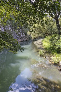 Bulgaristan 'ın Altın Panega Nehri boyunca Iskar Panega Geopark' ın hava manzarası