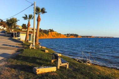 Nea Poteidaia kasabası kıyı şeridi, Kassandra, Chalkidiki, Orta Makedonya, Yunanistan