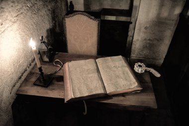 Conciergerie Paris hapishaneden içinde görüntülemek