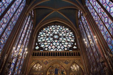 Sainte Chapelle Paris güzel iç